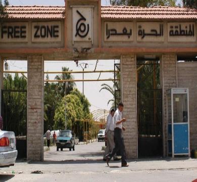 مدير العلاقات العامة للمنافذ البرية السورية : اي موظف يتقاضي هدايا او إكرامية" تعتبر رشوة صريحة يعاقب عليها"